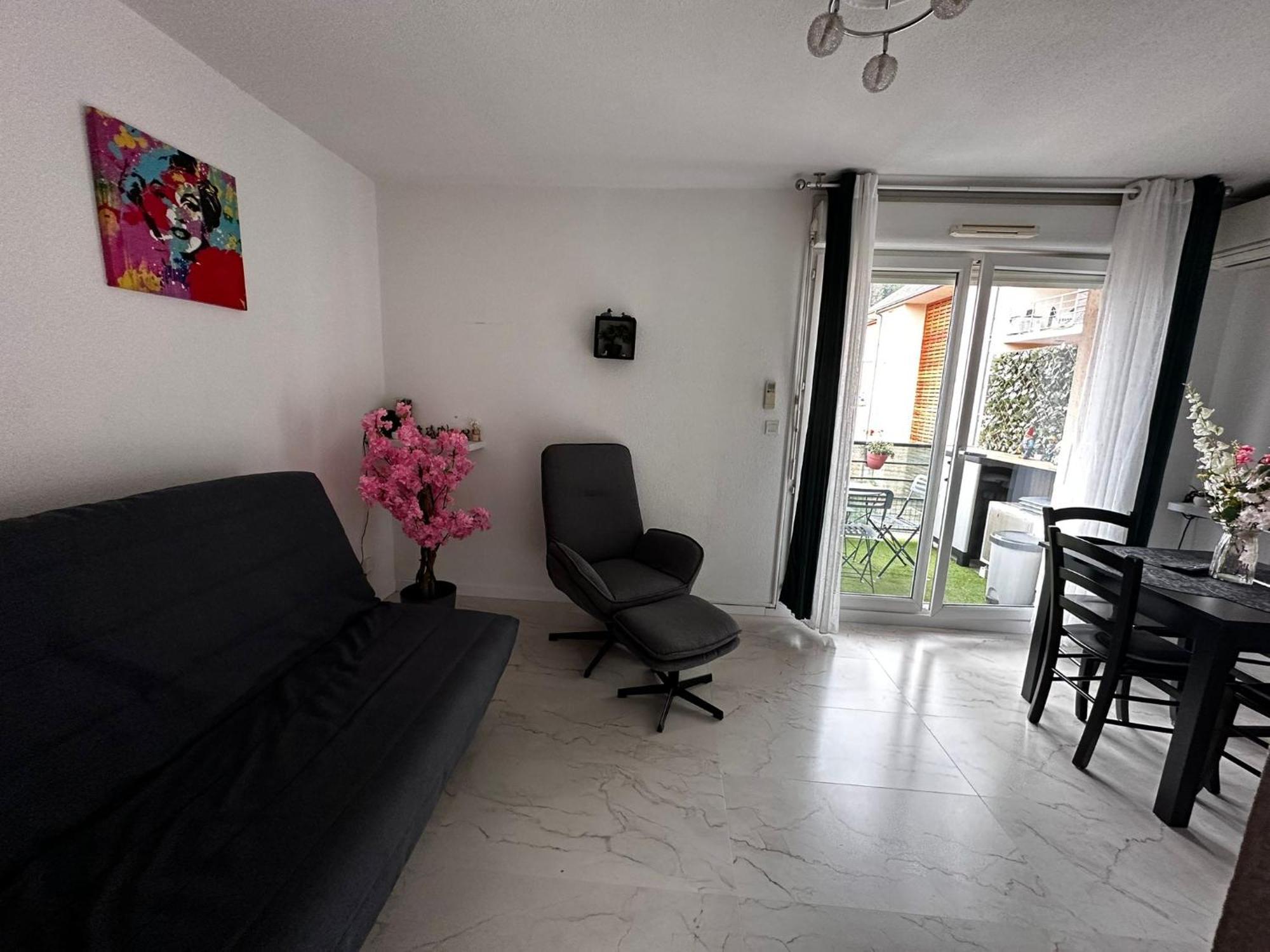 Ararat Apartment Lourdes Luaran gambar
